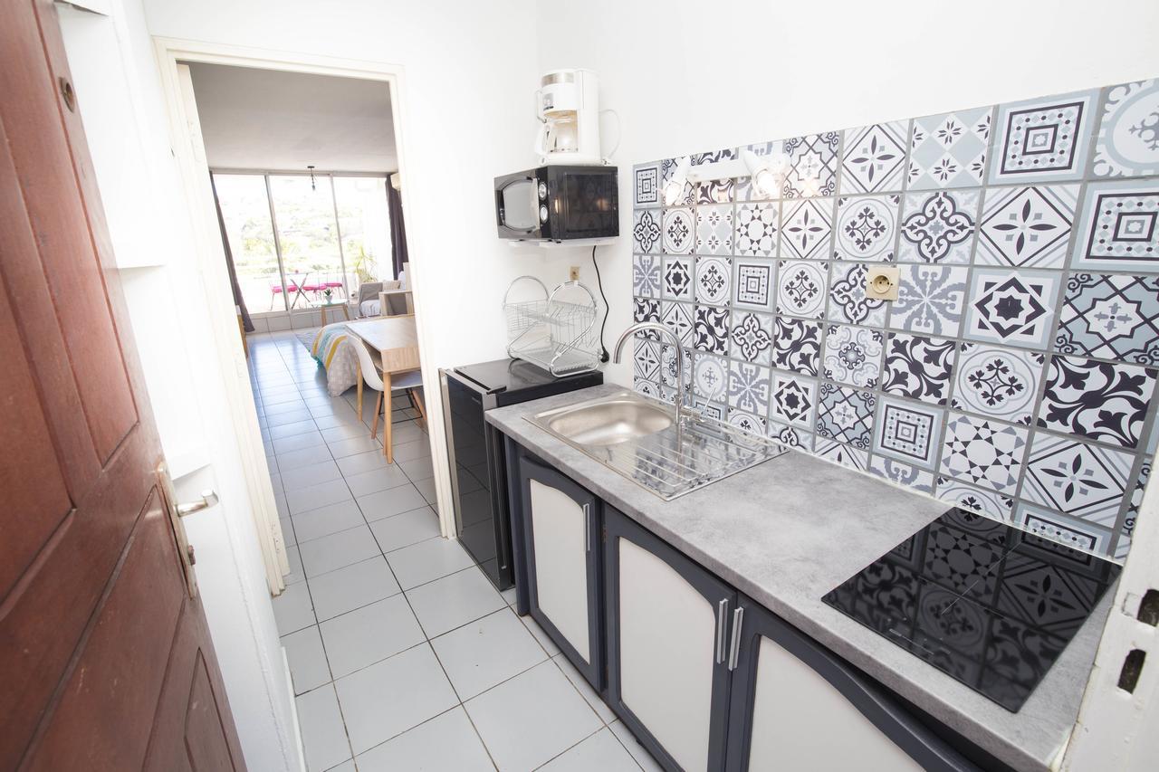 Apt 5 Min A Pied Centre Ville Saint-Gilles-les Bains Exteriör bild